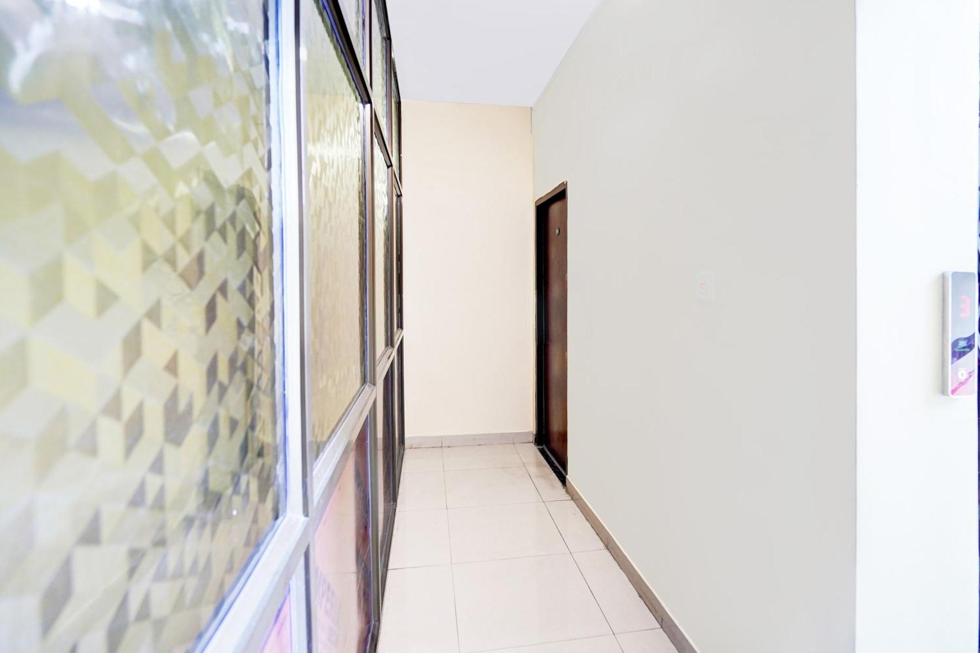 Super Hotel O Blw Kakarmatta Near Banaras Junction バラナシ エクステリア 写真